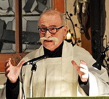 Pfarrer Philipp Cuck (Foto: Züll)